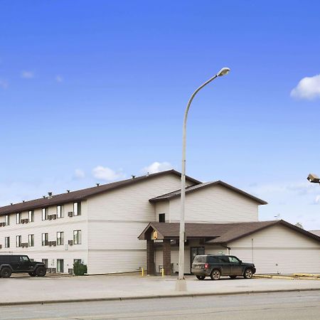 Отель Super 8 By Wyndham Williston Nd Экстерьер фото